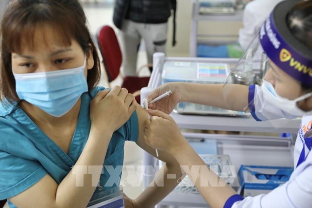 Вьетнам улучшил позицию в реитинге индекса выздоровления от COVID-19 hinh anh 2