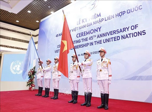 Президент Нгуен Суан Фук и Генеральныи секретарь Антониу Гутерриш председательствуют на праздновании 45-летия вступления Вьетнама в ООН hinh anh 3
