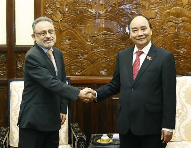 Президент Вьетнама принял новых послов Сальвадора, Индии, РК hinh anh 1