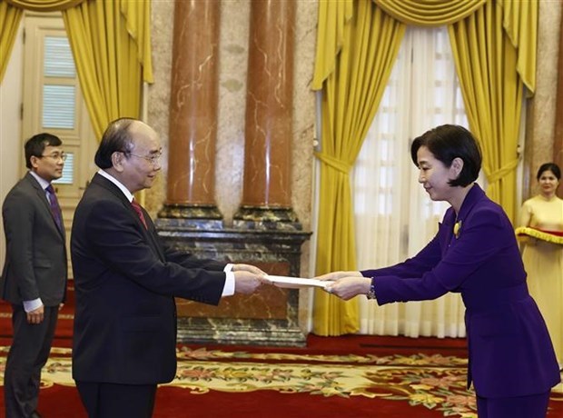Президент Вьетнама принял новых послов Сальвадора, Индии, РК hinh anh 3