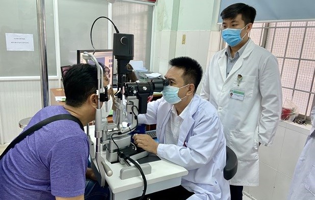 Вьетнамскии врач получил награду за предотвращение слепоты в Азиатско-Тихоокеанском регионе hinh anh 1