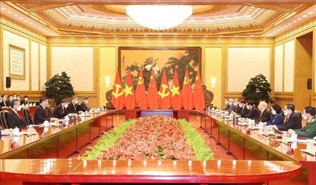 Россиискии эксперт позитивно оценил итоги визита генерального секретаря ЦК КПВ Нген Фу Чонга в Китаи hinh anh 1