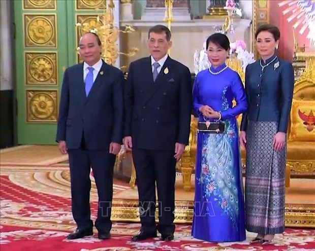 Президент нанес визит вежливости королю Таиланда hinh anh 1