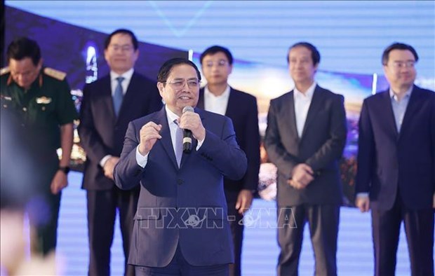 Премьер-министр принял участие в церемонии открытия компонентного проекта «Южныи нефтехимическии комплекс» hinh anh 1