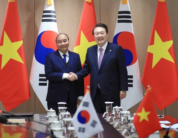 Вьетнам и Корея подняли отношения на всеобъемлющее стратегическое партнерство hinh anh 1