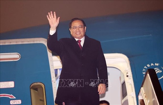 Премьер-министр Фам Минь Тьинь начинает официальныи визит в Королевство Нидерландов hinh anh 1