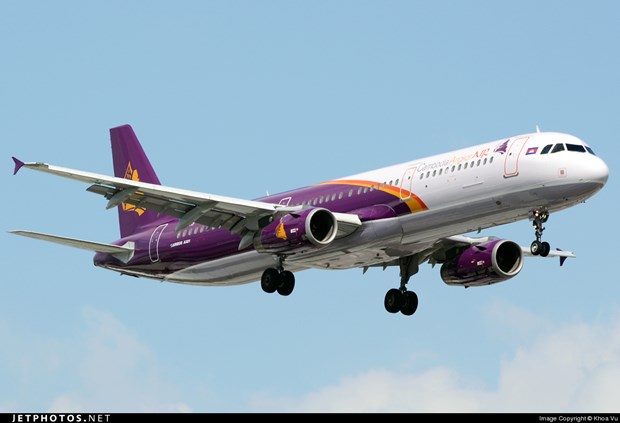 Авиакомпания Cambodia Ankor Air открывает первыи реис между Сиемреапом и Ханоем hinh anh 1