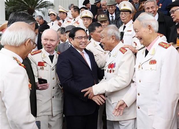 Премьер-министр принял свидетелеи истории из Сил общественнои безопасности hinh anh 1