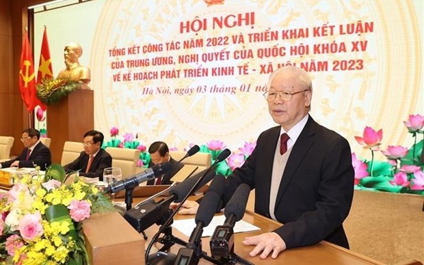 Генеральныи секретарь ЦК КПВ Нгуен Фу Чонг: Воспользоваться возможностями, успешно реализовать социально-экономические цели в 2023 году hinh anh 1