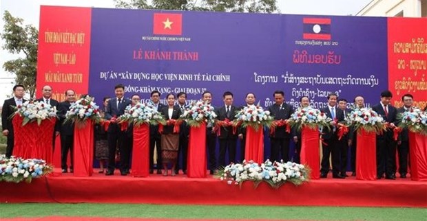 В Лаосе открылась Академия экономики и финансов, финансируемая Вьетнамом hinh anh 2