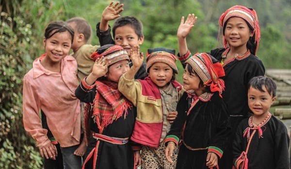 Чиновник ООН высоко оценил усилия Вьетнама по уходу за детьми hinh anh 1