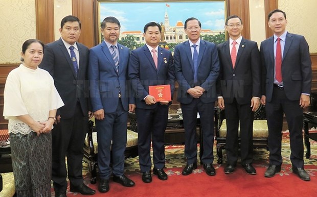 Хошимин и населенные пункты Камбоджи укрепляют сотрудничество hinh anh 2