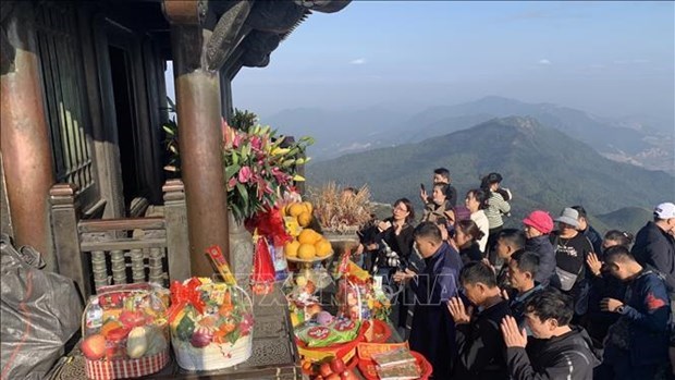 Провинция Куангнинь в январе приняла 1,6 млн. туристов hinh anh 1