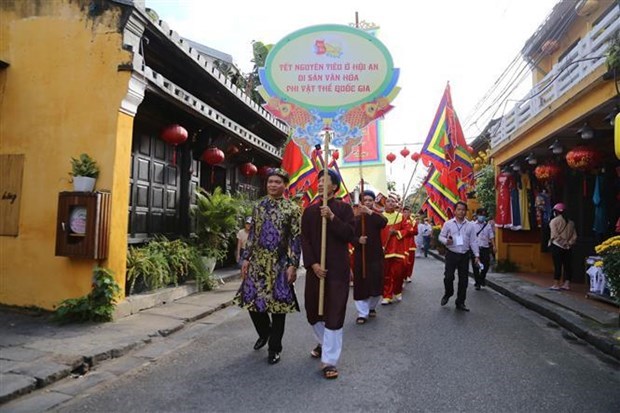 Фестиваль полнолуния в Хоиане признан нематериальным наследием hinh anh 2