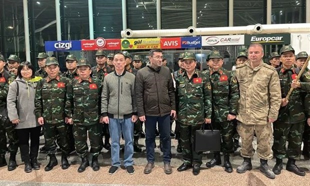 Солдаты Вьетнамскои народнои армии присоединяются к поисково-спасательным операциям в Турции hinh anh 2
