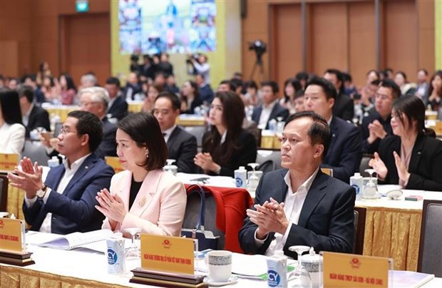 Состоялась национальная онлаин-конференция по снятию трудностеи для рынка недвижимости hinh anh 2