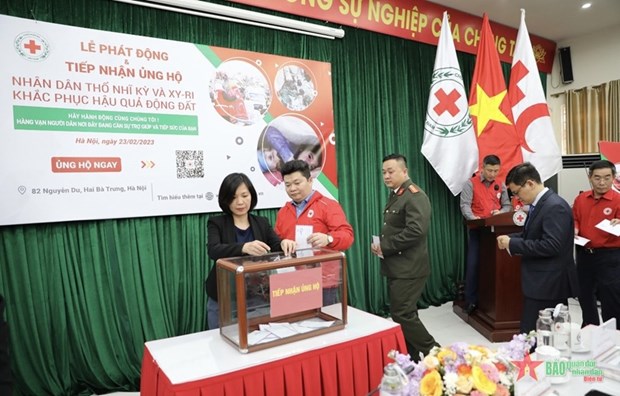 Общество Красного Креста Вьетнама собрало 10 миллиардов донгов на поддержку Турции и Сирии hinh anh 1