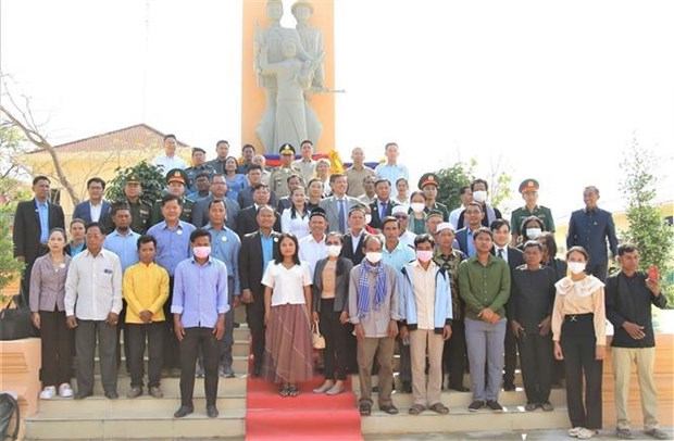 Камбоджииская провинция завершила модернизацию монумента дружбы hinh anh 1
