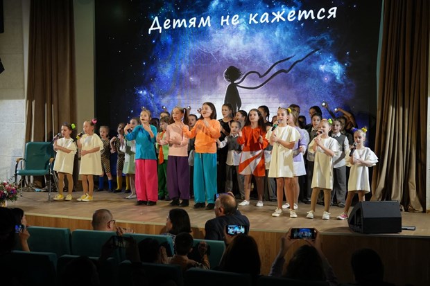 Художественная программа по случаю Международного женского дня в Москве hinh anh 2