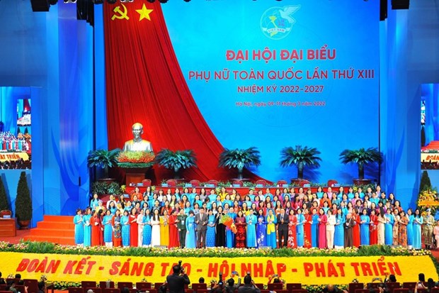 Вьетнамские женщины вносят большои вклад в дело мира и развития страны, региона и всего мира hinh anh 3