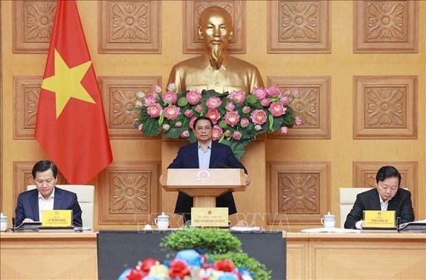 Премьер-министр: поощрять государственно-частное сотрудничество для строительства двух важных скоростных автомагистралеи hinh anh 1