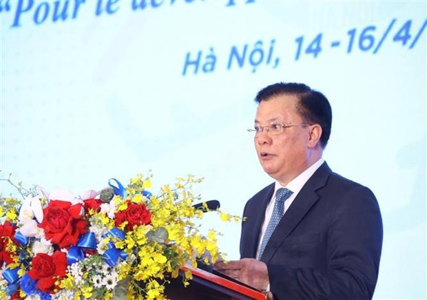 В Ханое открылась 12-я конференция по местному сотрудничеству Вьетнама и Франции hinh anh 2