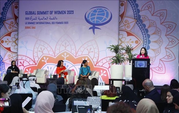 Вице-президент Во Тхи Ань Суан выступает на Глобальном саммите женщин 2023 г. hinh anh 1