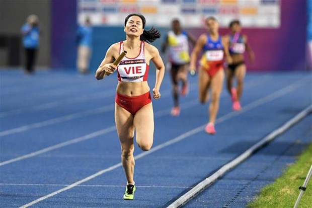 SEA Games 32: Нгуен Тхи Оань сотворила чудо, завоевав 4-ю золотую медаль – Больше золотых медалеи для вьетнамского спорта hinh anh 2