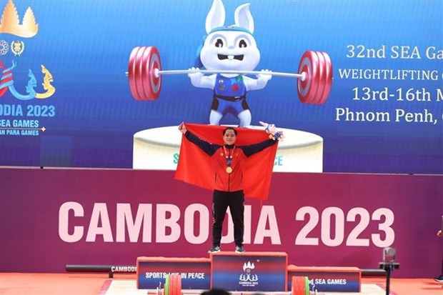SEA Games 32: Вьетнамская спортивная делегация плказывает роль посланника мира hinh anh 1