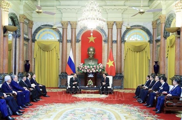 Президент Во Ван Тхыонг принял Председателя партии «Единая Россия» Д. Медведева hinh anh 2