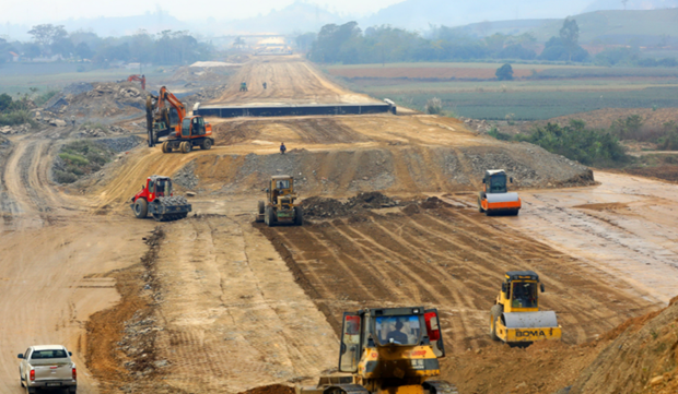 В июне на строительство скоростнои автомагистрали Север-Юг будет выделено более 222 млн долларов США hinh anh 1