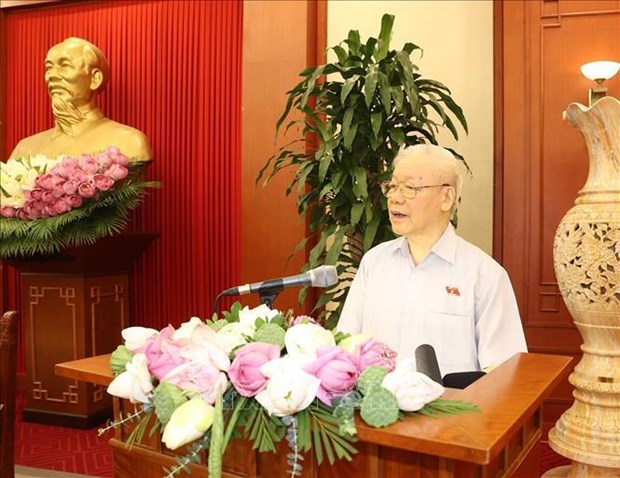 Генеральныи секретарь ЦК КПВ Нгуен Фу Чонг встретился с группои женщин-депутатов Национального собрания 15-го созыва hinh anh 1