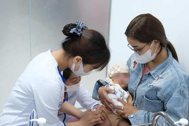 Вьетнам получил вакцины 5-в-1 при поддержке ВОЗ и ЮНИСЕФ hinh anh 1