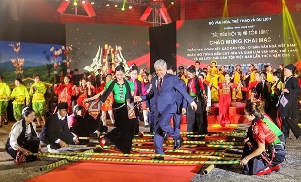 Открылась Недель «Великое национальное единство – культурное наследие Вьетнама 2023» hinh anh 2