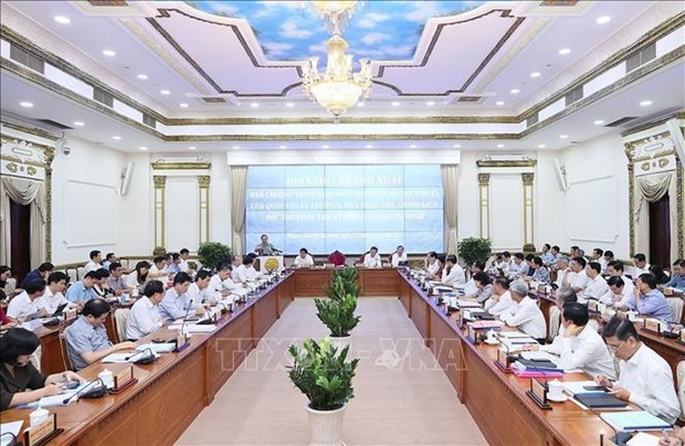 Премьер-министр требует более благоприятнои политики для ускорения развития города Хошимин hinh anh 2