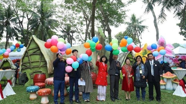 В Ханое открывается фестиваль цветов 2023 hinh anh 1