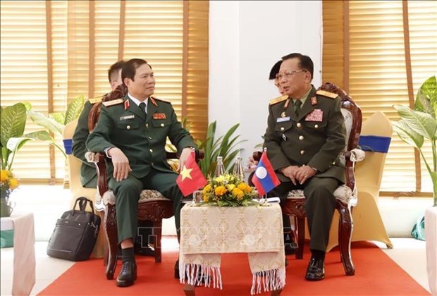 Вьетнам укрепляет сотрудничество в области обороны с Лаосом и Камбоджеи hinh anh 1
