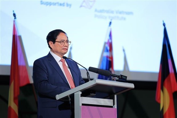 Премьер-министр Фам Минь Тьинь принял участие в бизнес-форуме Вьетнам и Австралия в Мельбурне hinh anh 1