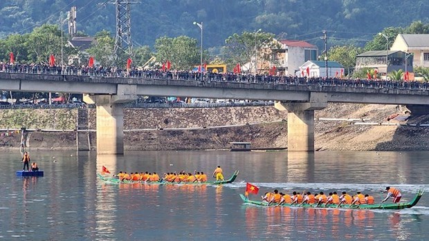 Провинция Дьенбьен использует ценность фестивалеи для развития туризма hinh anh 1