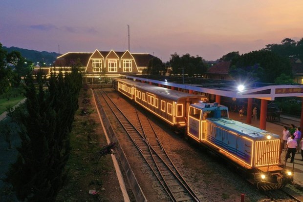 Ночнои поезд Далат – новыи туристическии продукт для туристов hinh anh 1