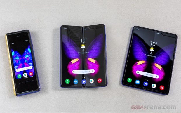 Samsung начнет продажи гибкого смартфона Galaxy Fold 6 сентября ​ hinh anh 1
