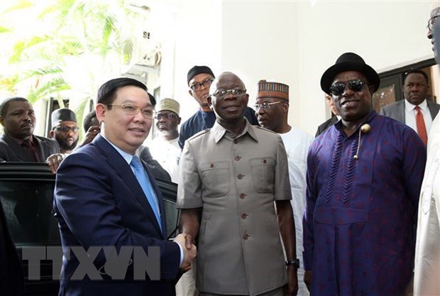 Высшии визит руководителеи Вьетнама в Нигерию hinh anh 1