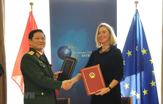 Вьетнам и Евросоюз подписали соглашение FPA hinh anh 1