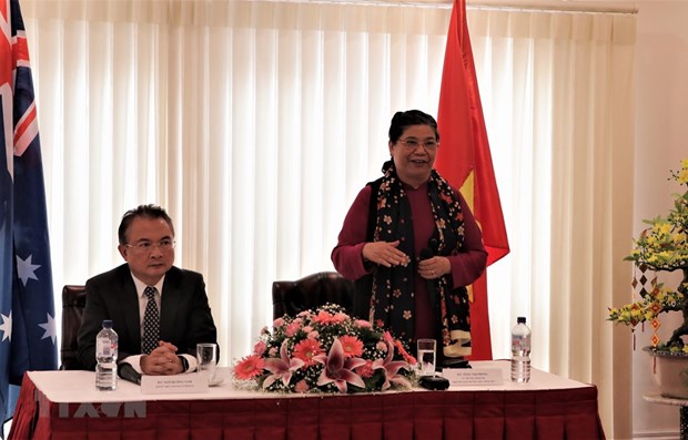Заместитель Председателя НС встретилась с представителями Вьетнамскои диаспоры в Австралии hinh anh 1