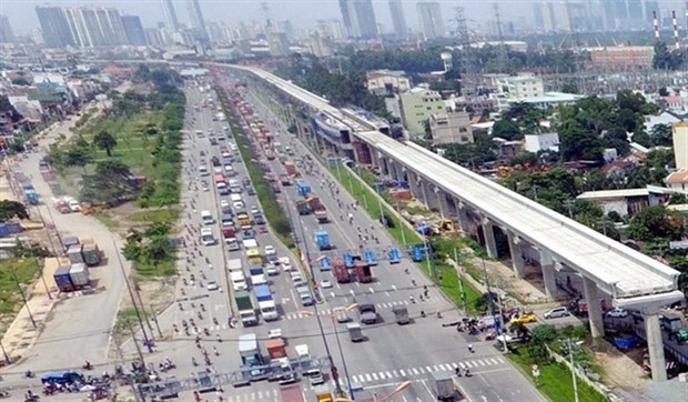 Город Хошимин обещает ускорить строительные работы на первои линии метро hinh anh 1