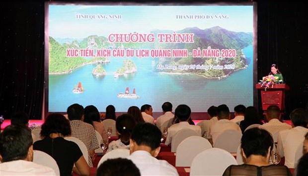 Куангнинь и Дананг объединили усилия в продвижении туризма hinh anh 1