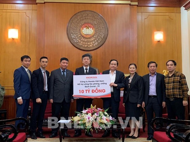 Honda Vietnam пожертвовала 420.000 долл. США в фонд профилактики COVID-19 hinh anh 1