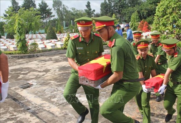 Лонган обнаружил 35.500 останков погибших солдат hinh anh 1