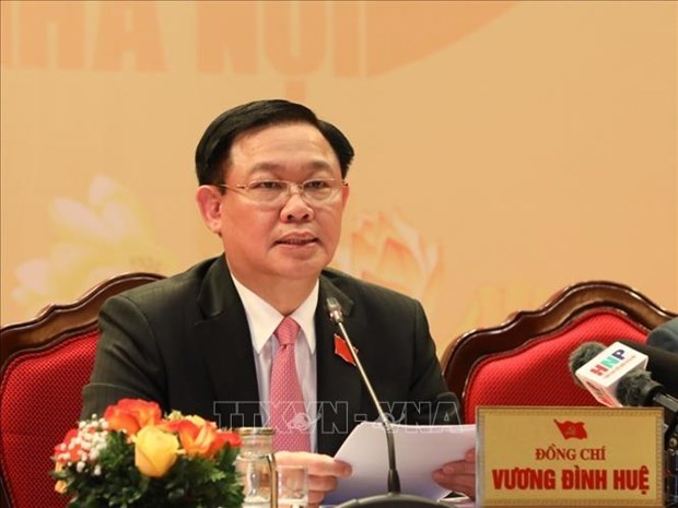 Избиратели Ханоя предлагают продолжить решительные деиствия против COVID-19 hinh anh 1