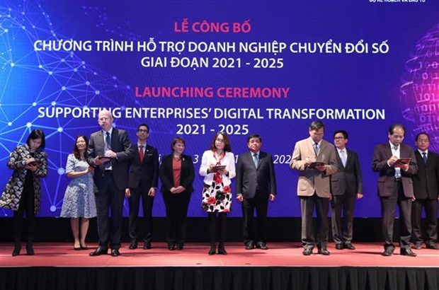 Новая программа поддержки цифровои трансформации предприятии в течение следующих 5 лет hinh anh 1